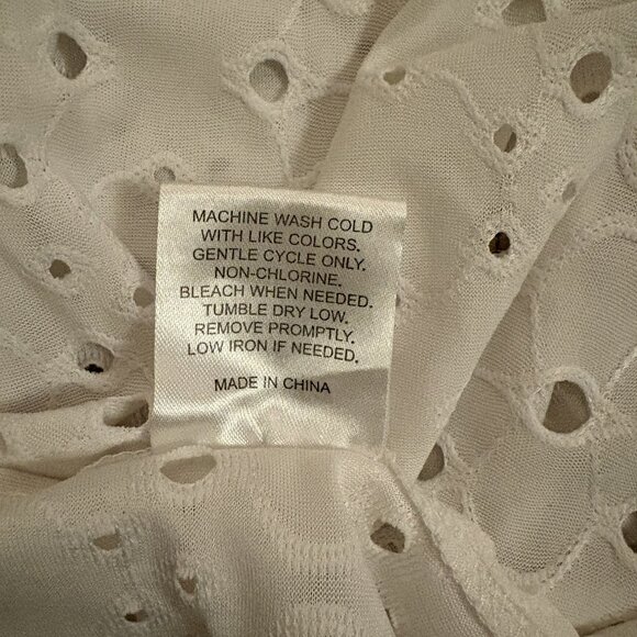Alexa & Stella White Eyelet Bell Sleeve Swim Cover-Up Women's Size M - Picture 4 of 4